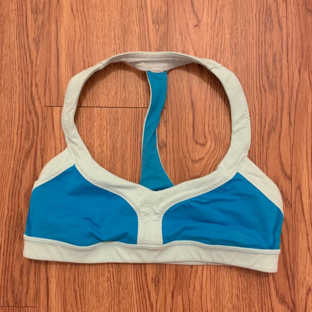 Lululemon sports bra top size 4 small